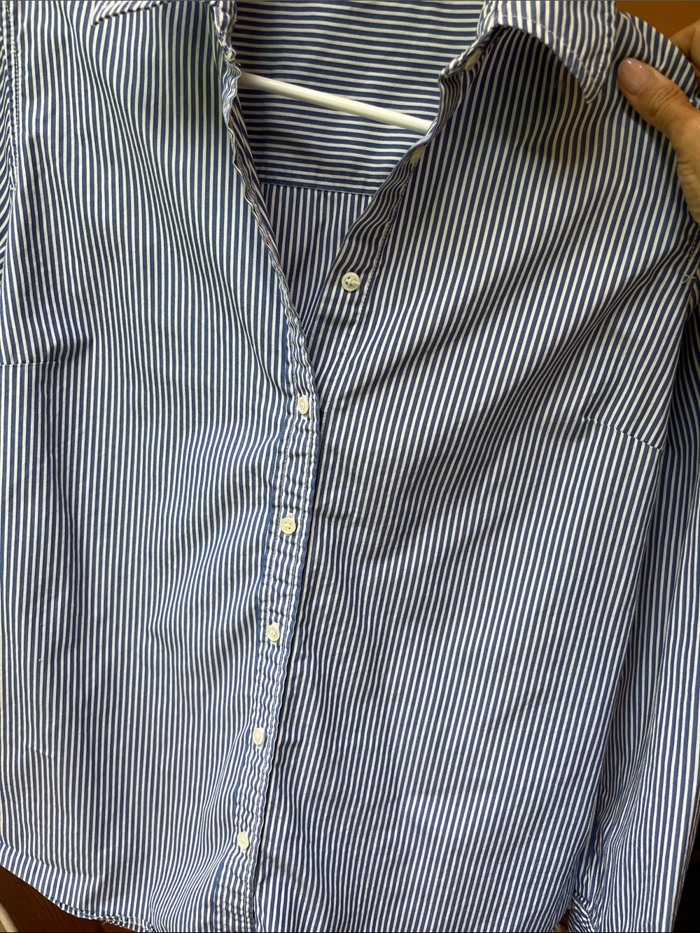 Blue and White Pinstripe Cotton Button-Down Shirt Large - Picture 7 of 7